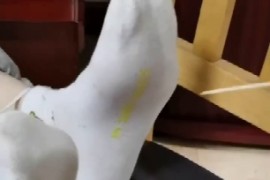 接受闺蜜惩罚女tk女白袜 - 796A